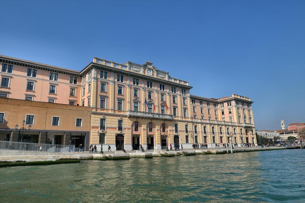 Residenza Ruga Giuffa Castello  ภายนอก รูปภาพ