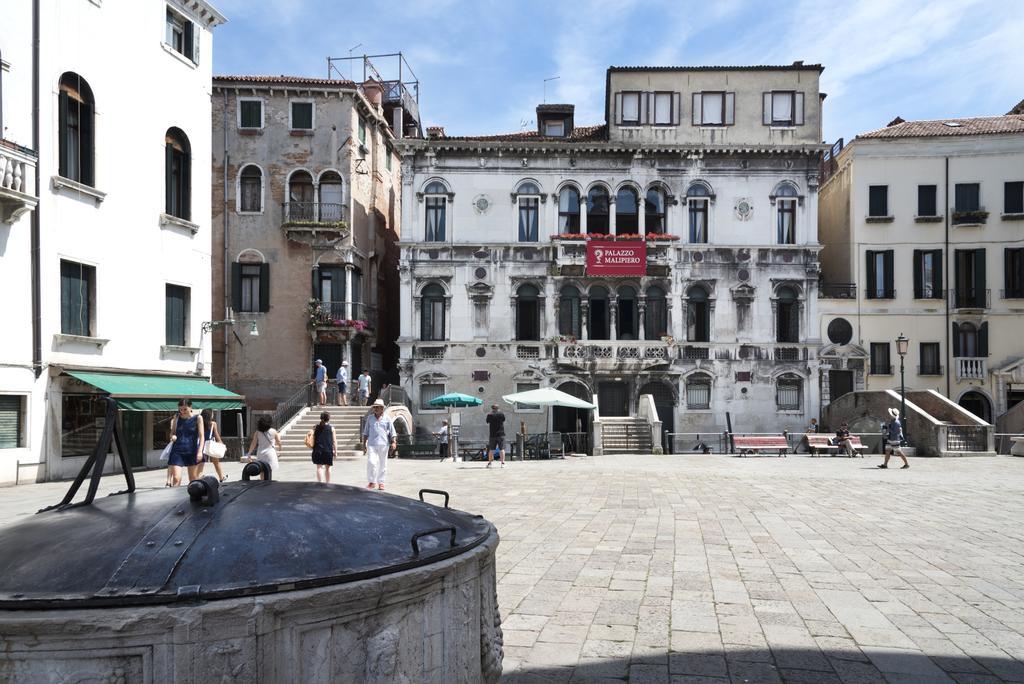 Residenza Ruga Giuffa Castello  ภายนอก รูปภาพ