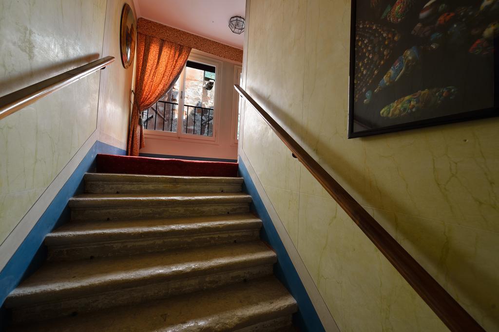 Residenza Ruga Giuffa Castello  ภายนอก รูปภาพ